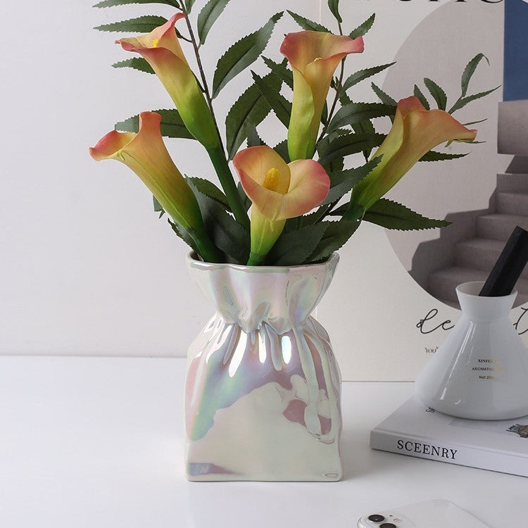 Simple And Fashionable Ceramic Vase